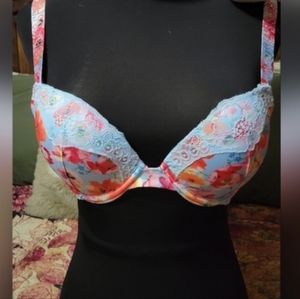 NWOT Victoria's Secret Bra